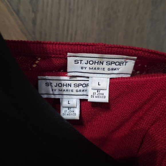 St. John Vintage Roses Set - Picture 5 of 5